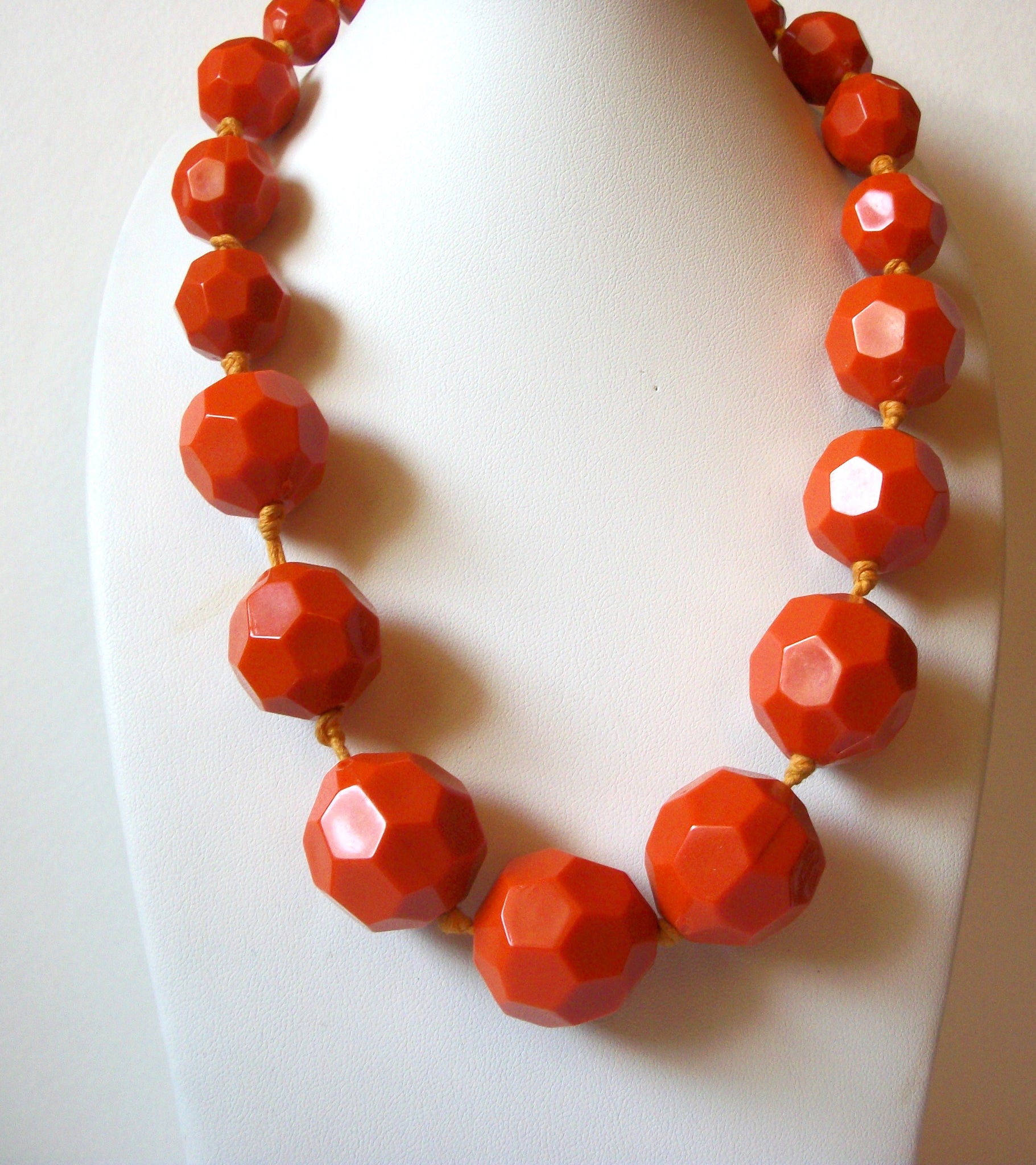 Retro Bright Orange Chunky Necklace 90220