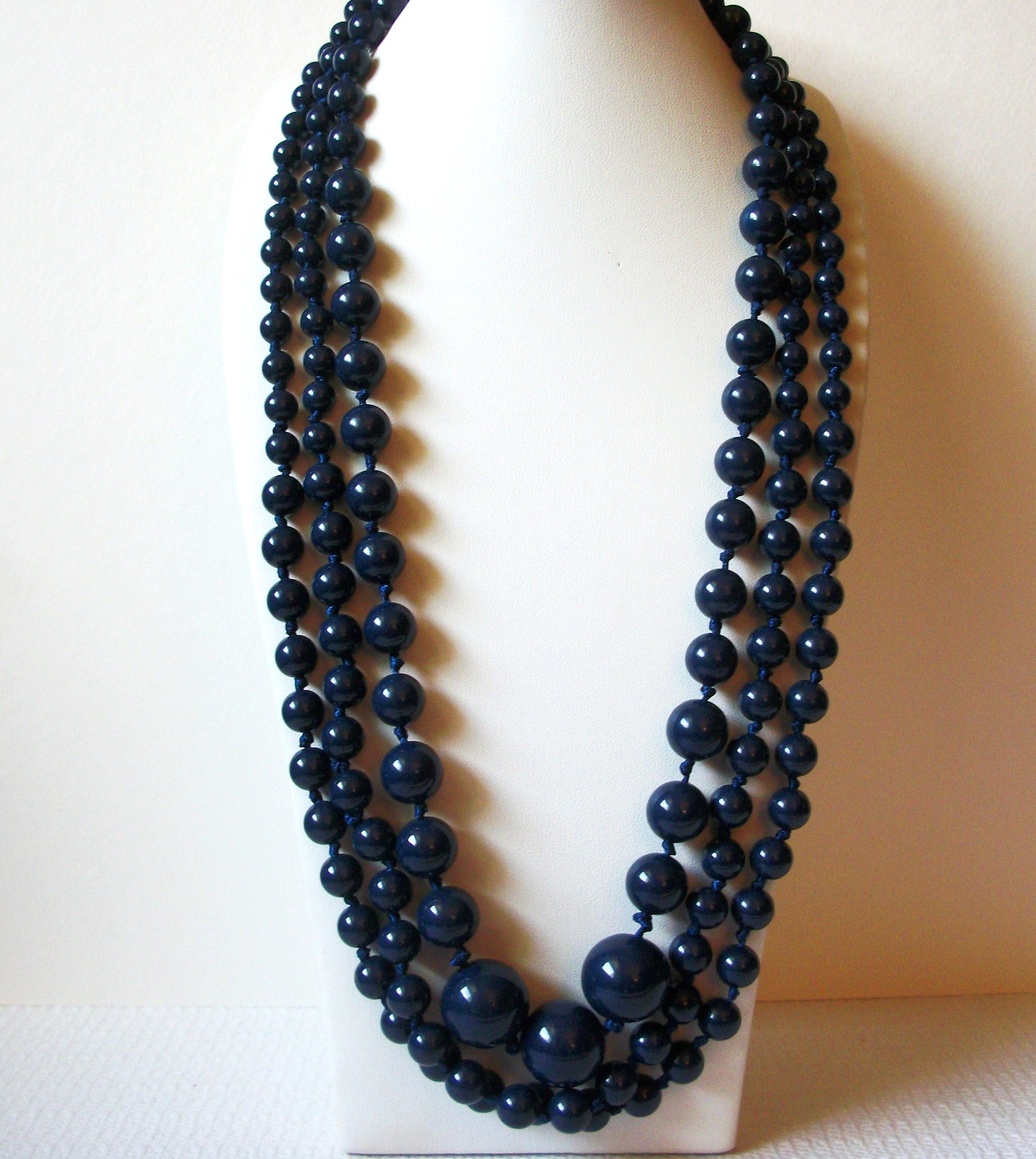 Retro Dark Blue Necklace 90220