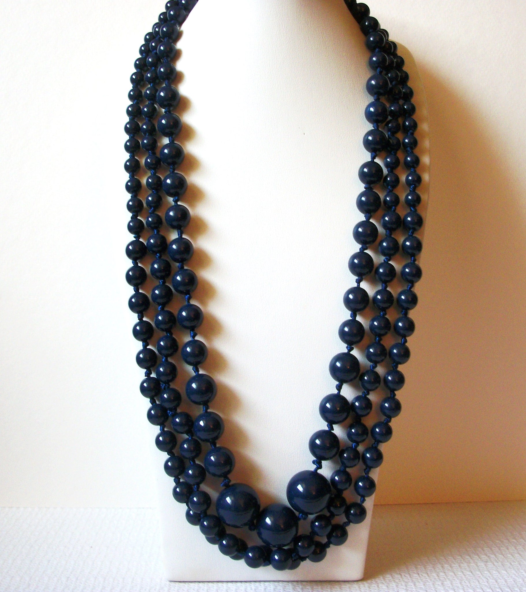 Retro Dark Blue Necklace 90220