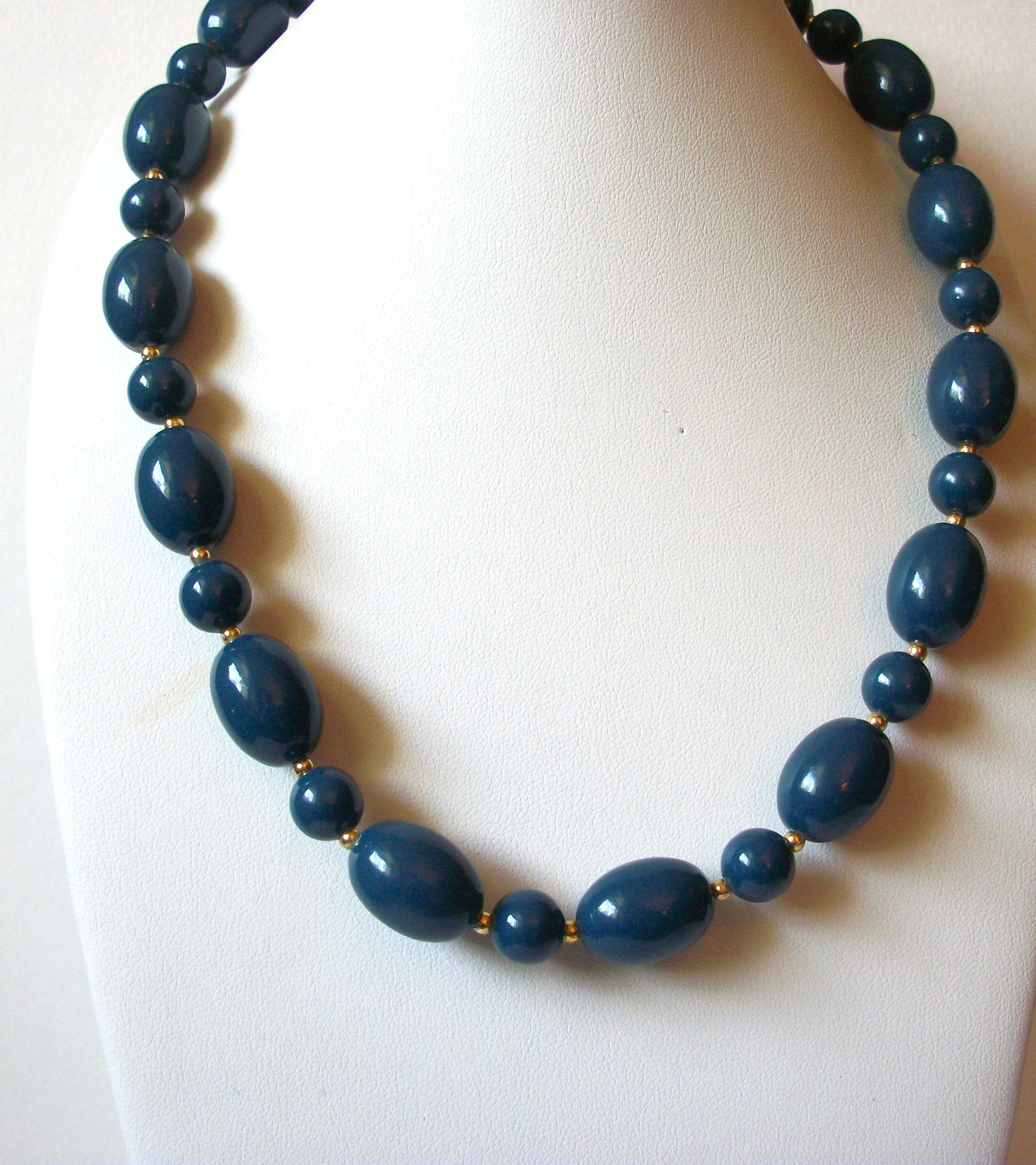 Retro Blue Necklace 90220