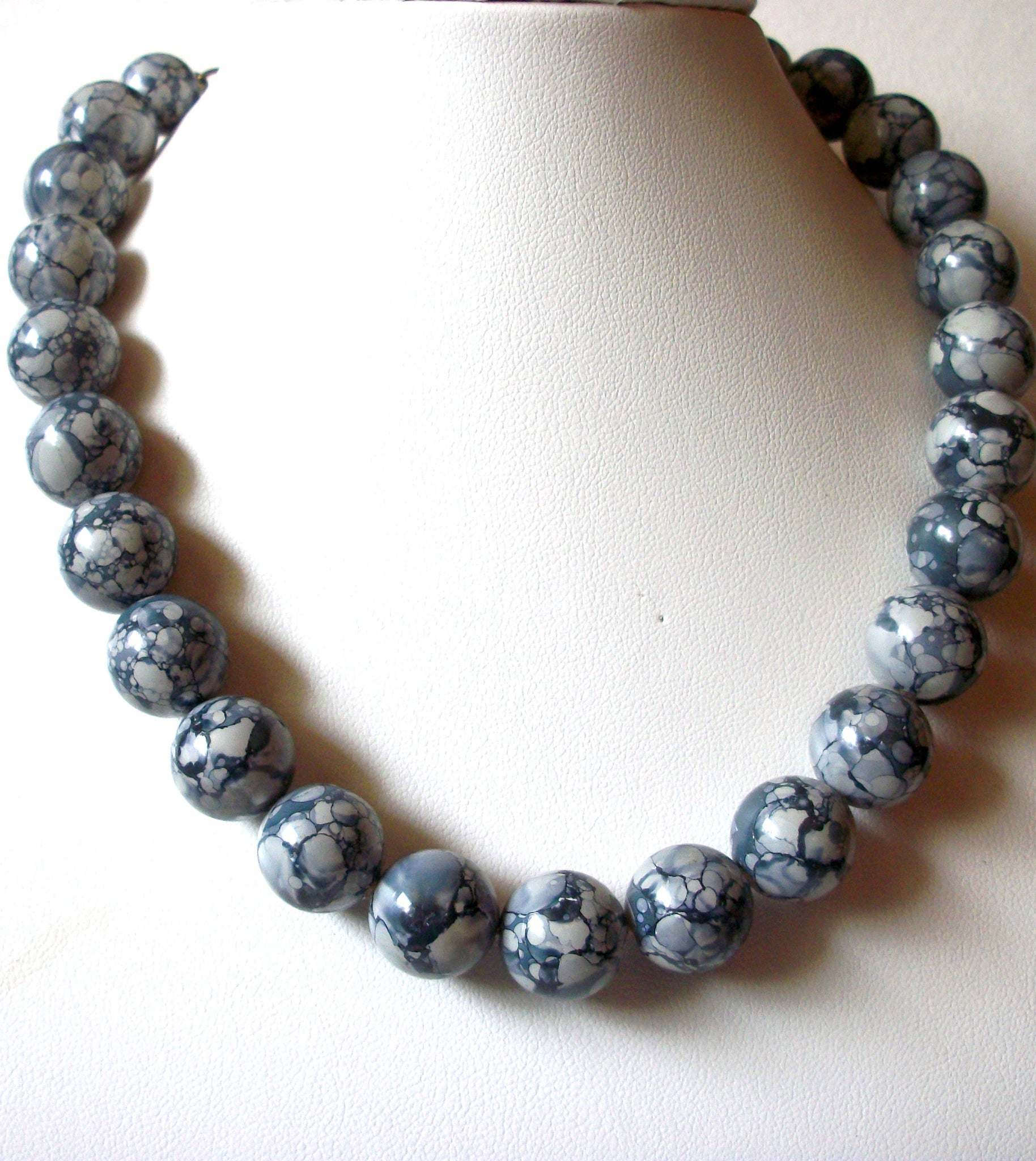 Retro Acrylic Beads Necklace 90420