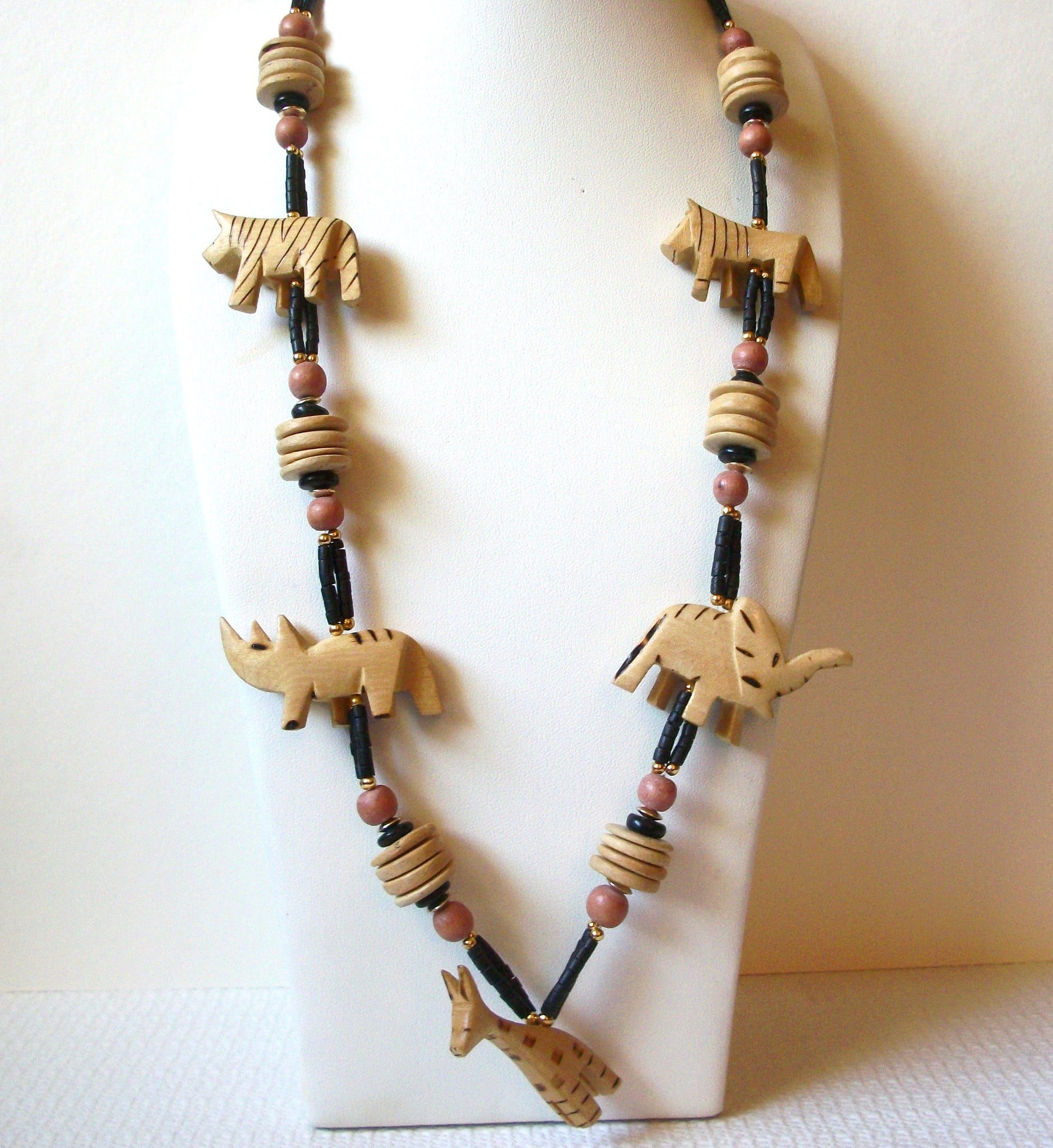 African Carved Wood Animals Necklace 90520