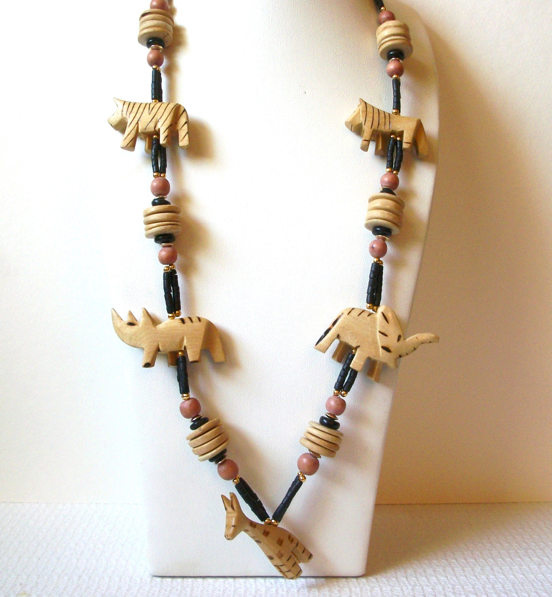 African Carved Wood Animals Necklace 90520