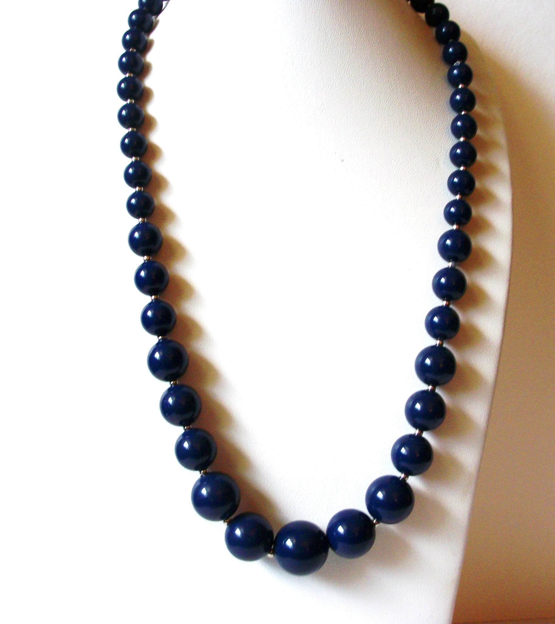 Retro Dark Blue Necklace 90520