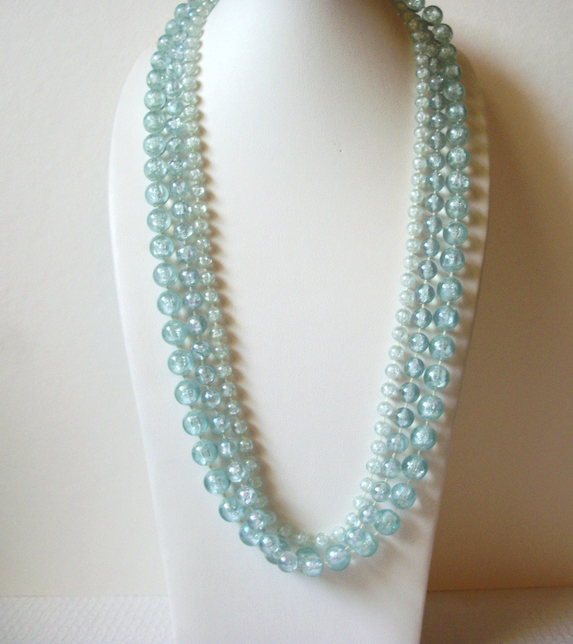 Vintage Pale Blue Crackle Beads Necklace 90520