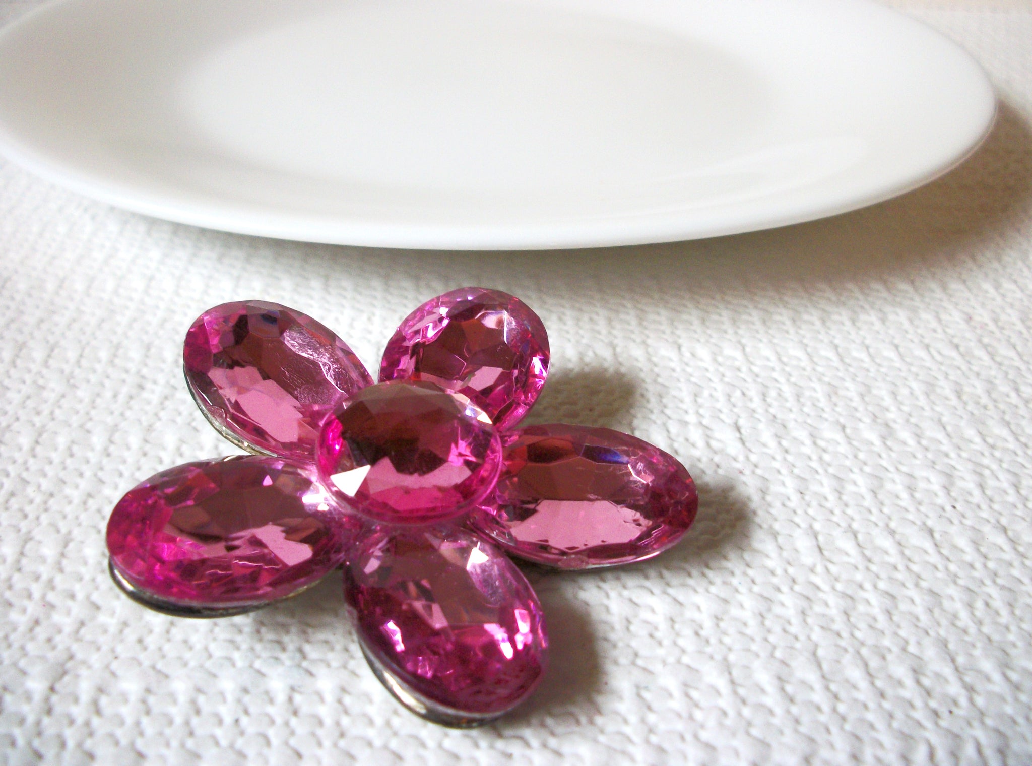 Retro Pink Glass Flower Brooch Pin 91120