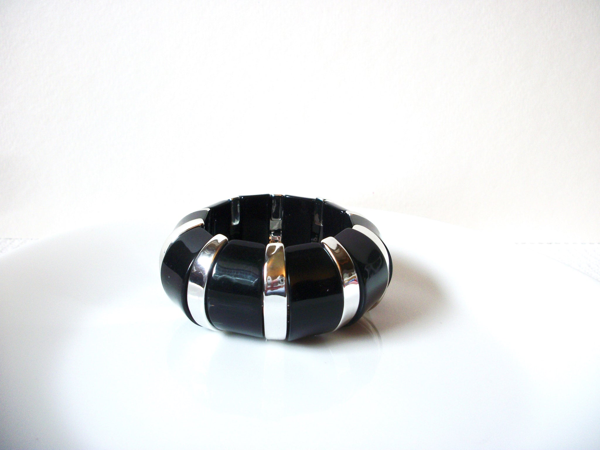 Retro Black Lucite Silver Bracelet 91120