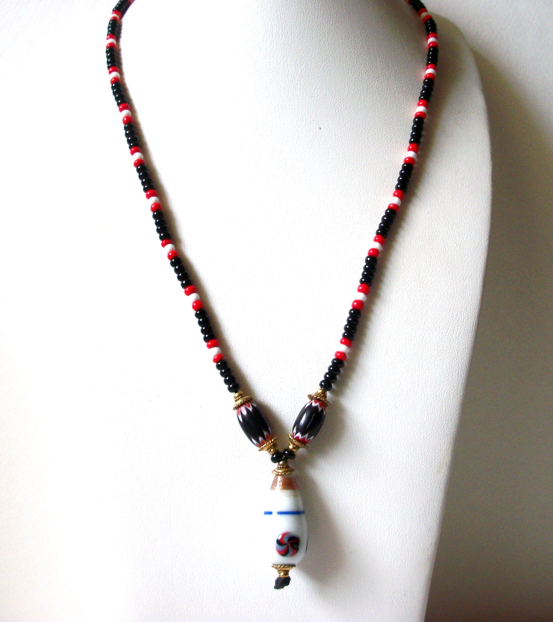 Vintage Ethnic Glass Beads Necklace 91420