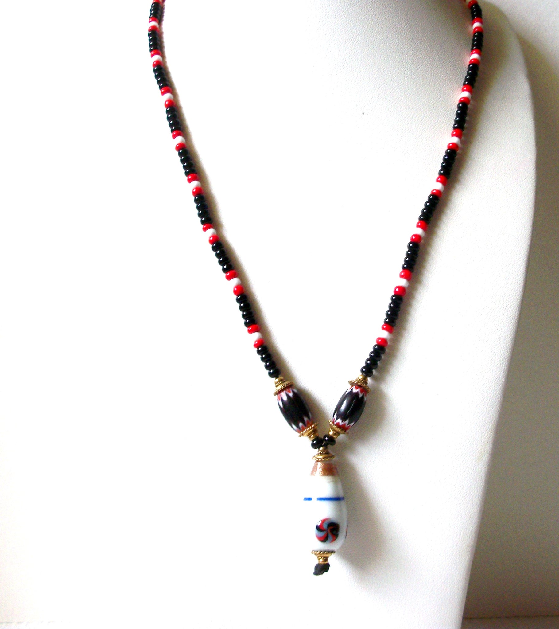 Vintage Ethnic Glass Beads Necklace 91420