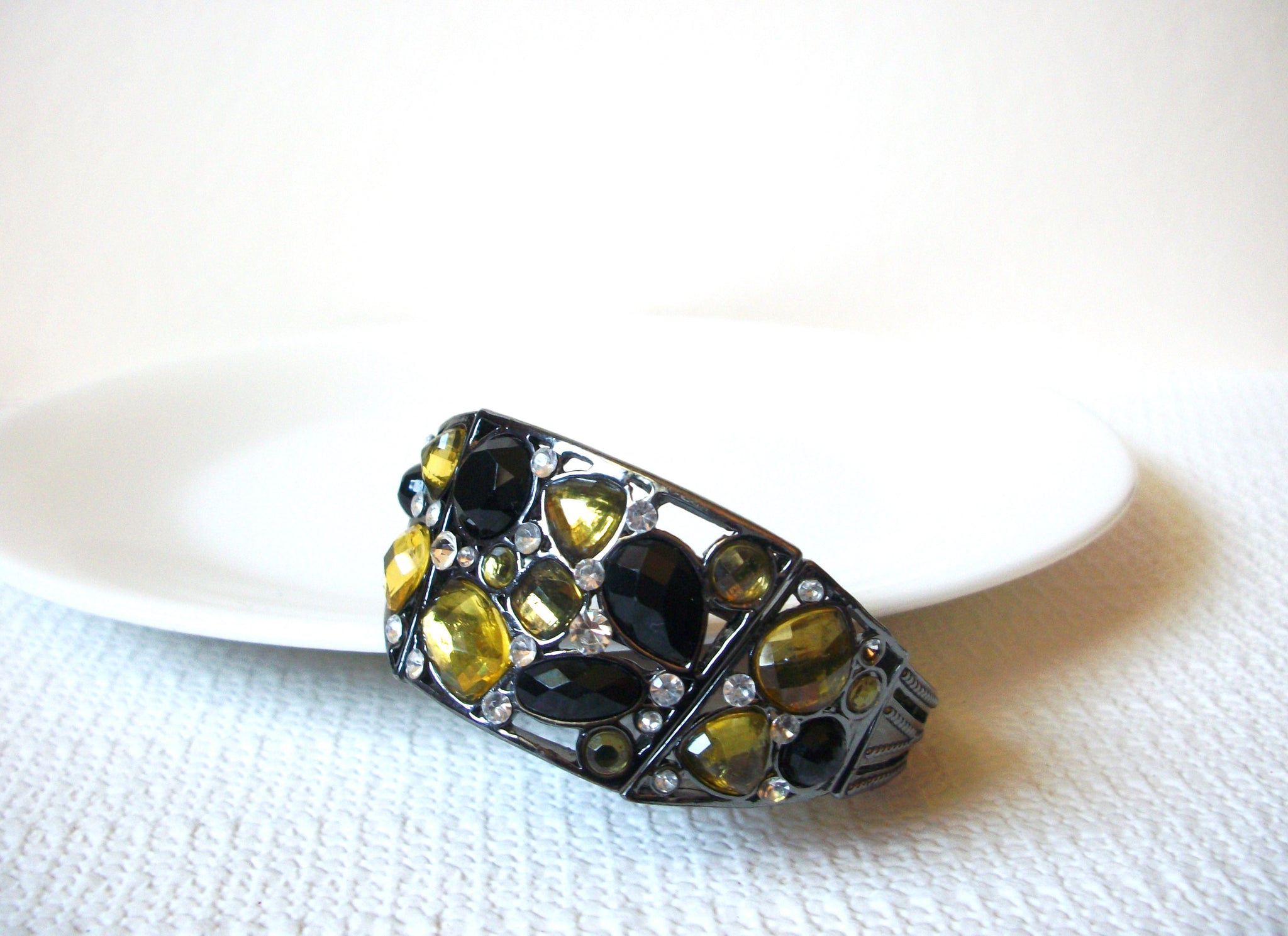 Retro Rhinestones Cuff Bracelet 91320