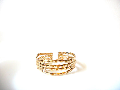 Retro Gold Toned Cuff Bracelet 91320