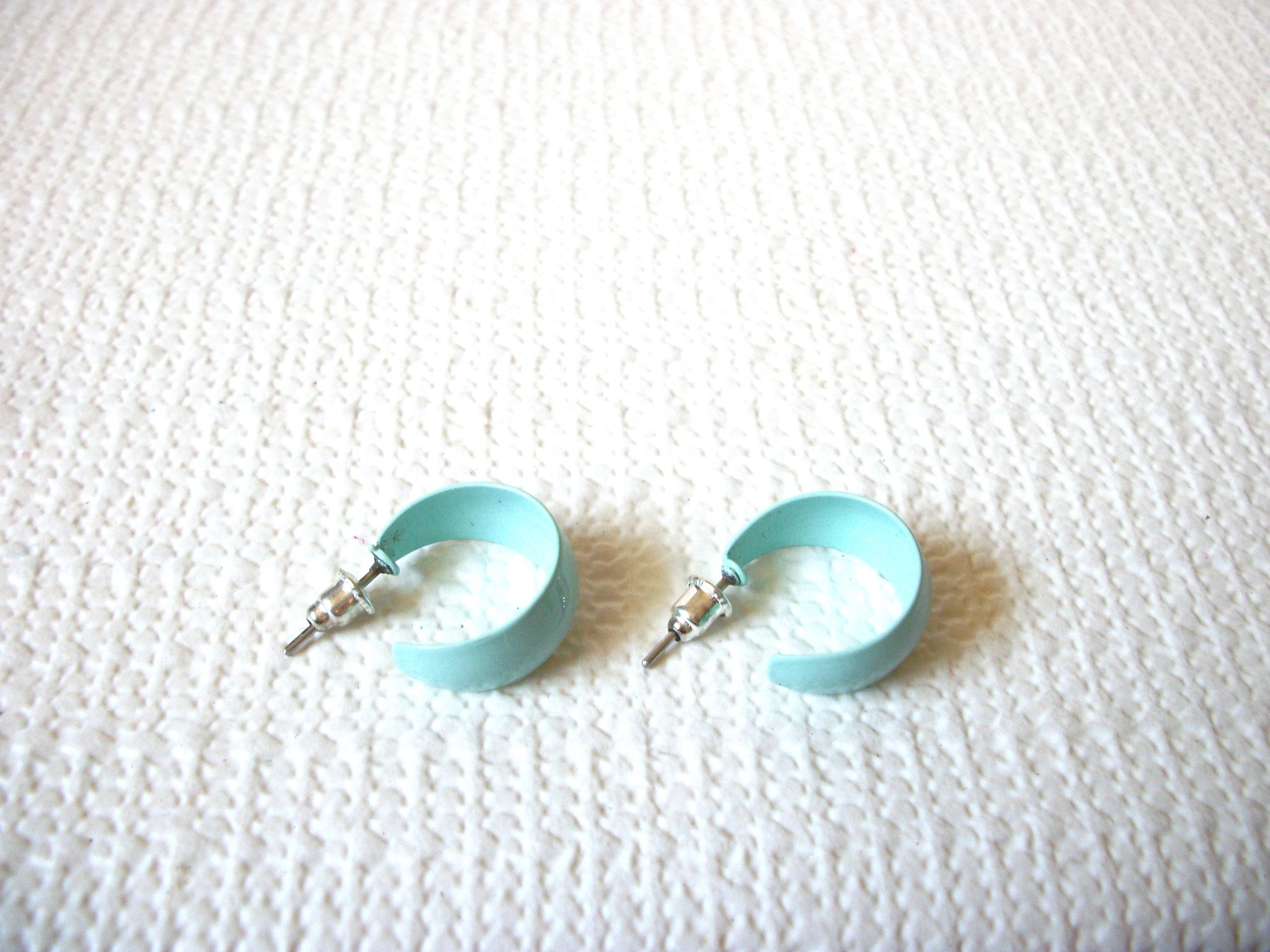 Retro Pastel Blue Enameled Earrings 91320