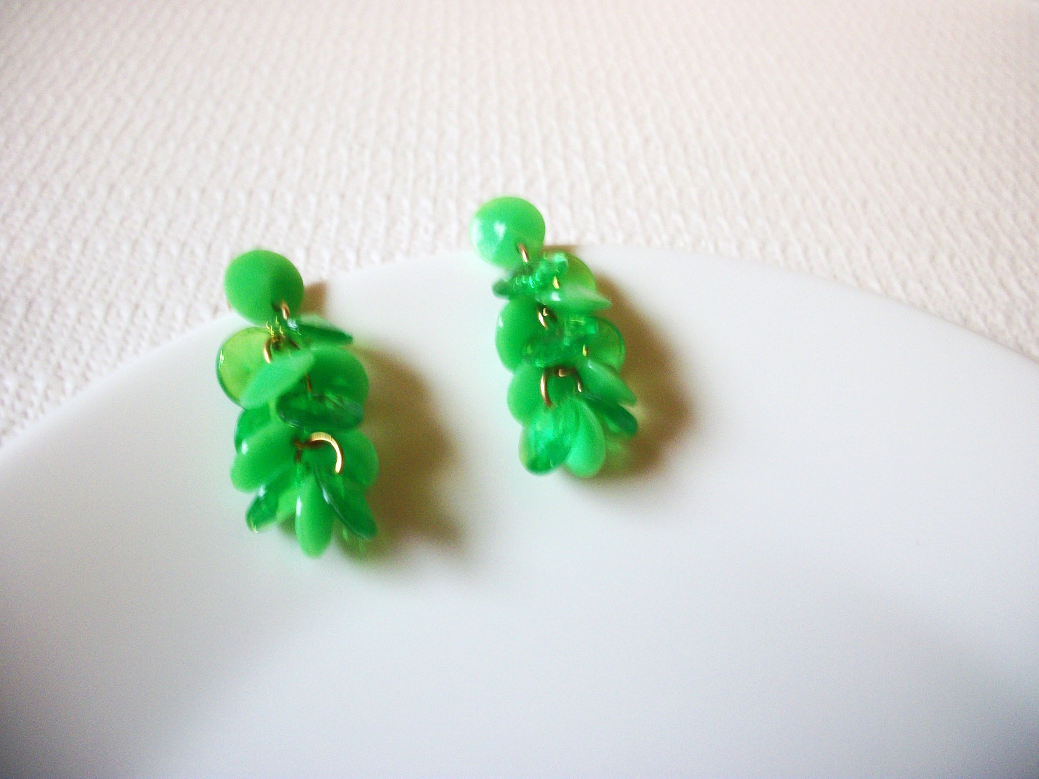 Retro Neon Green Dangle Earrings 91320