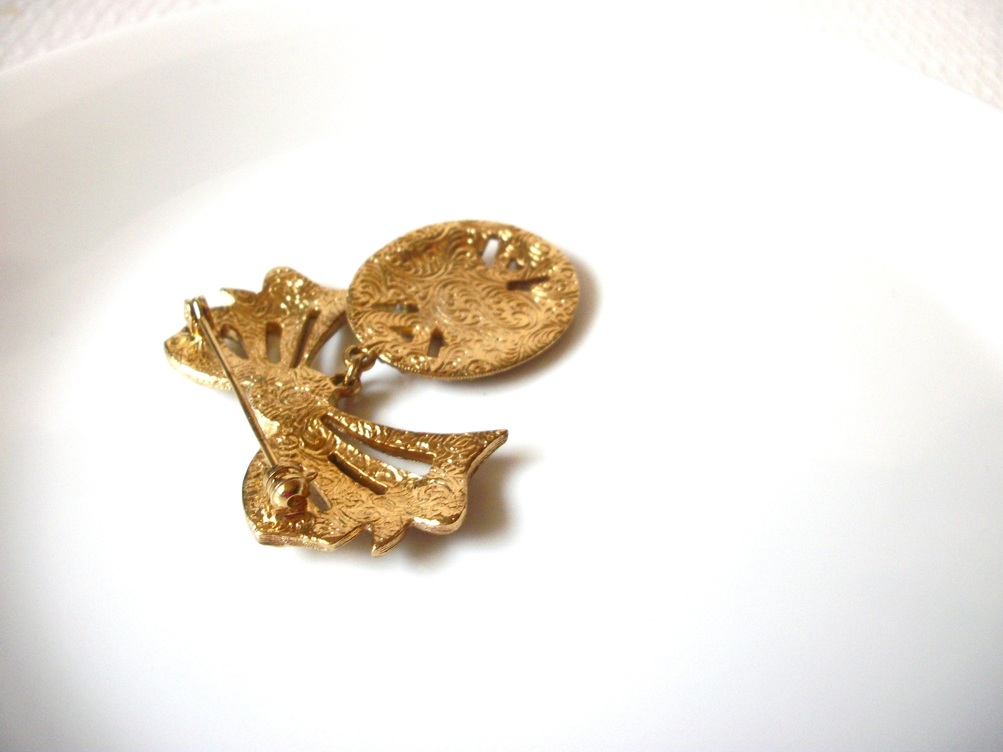 Vintage Gold Toned Art Deco Brooch 91520