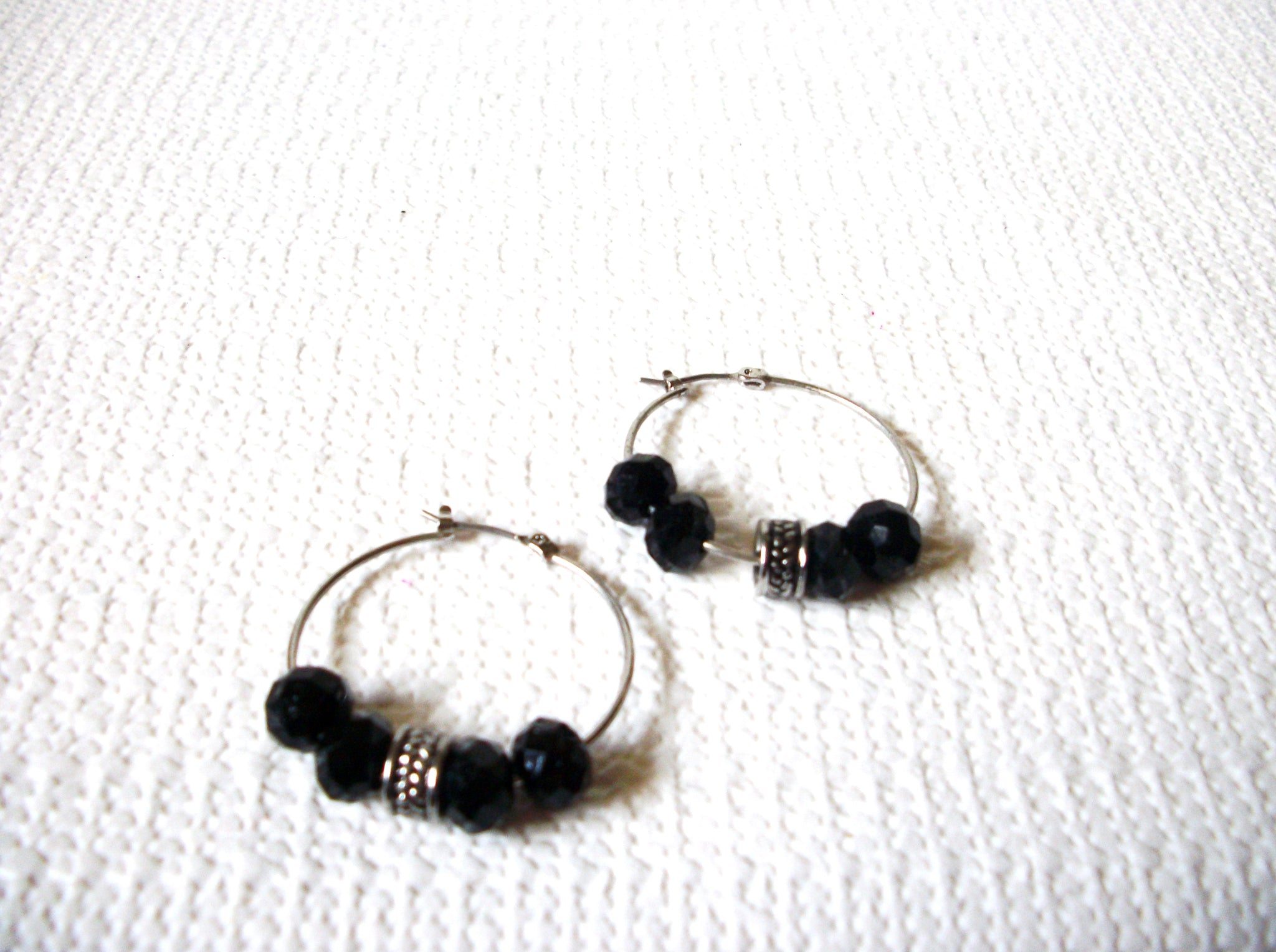 Retro Black Glass Hoop Earrings 91520