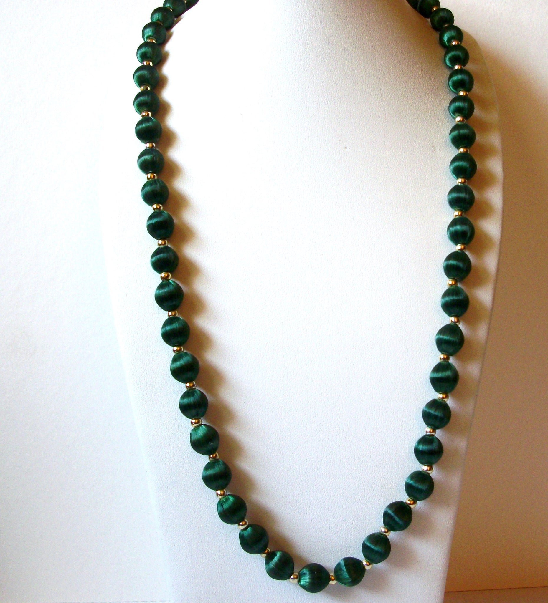 Retro Emerald Green Necklace 91620