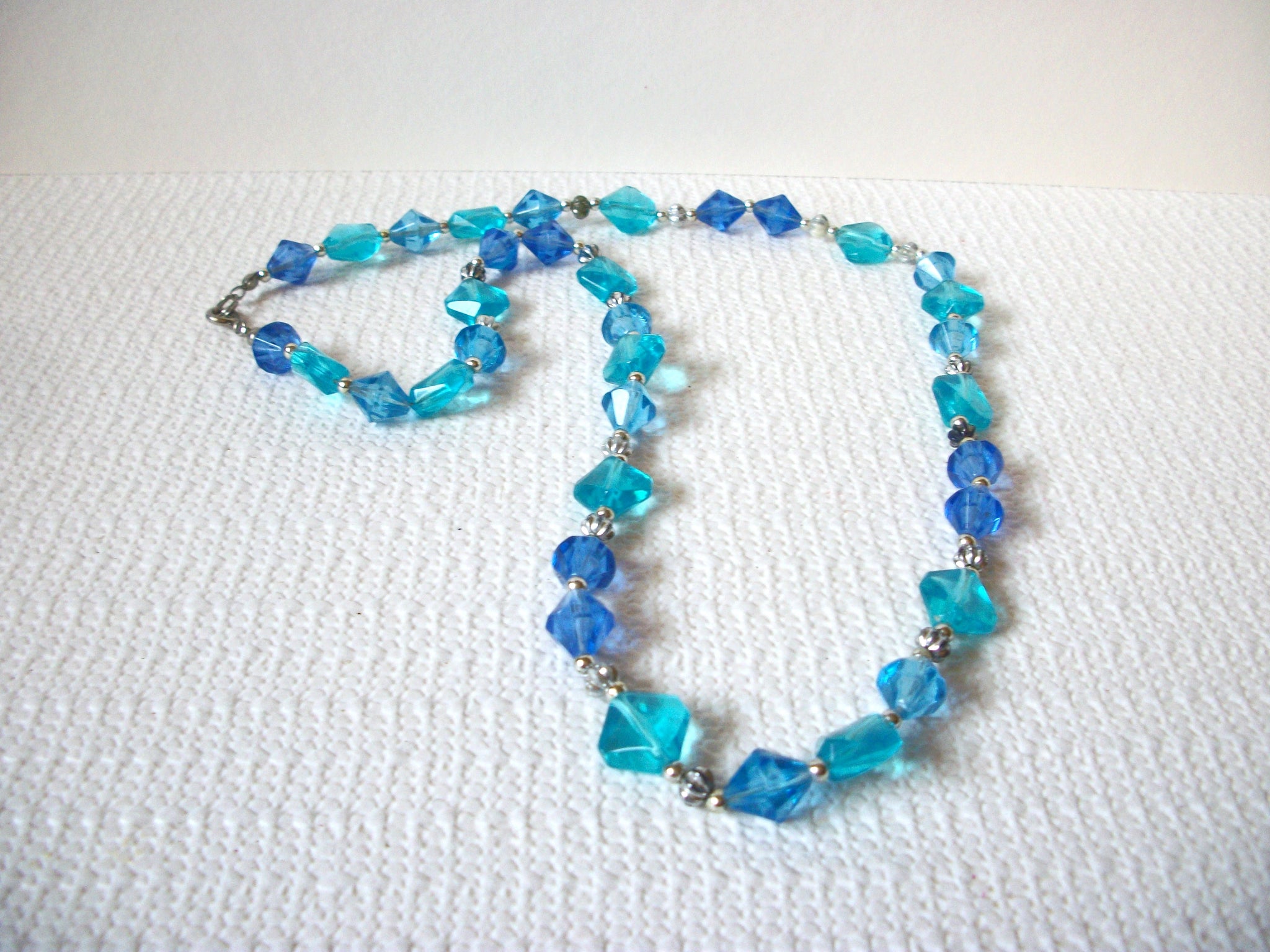 Vintage Blue Beaded Necklace 91620