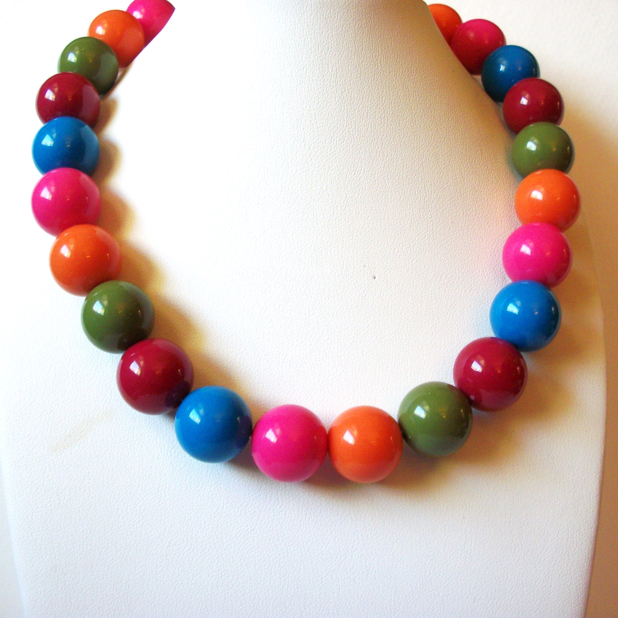 Retro Colorful Necklace 91920