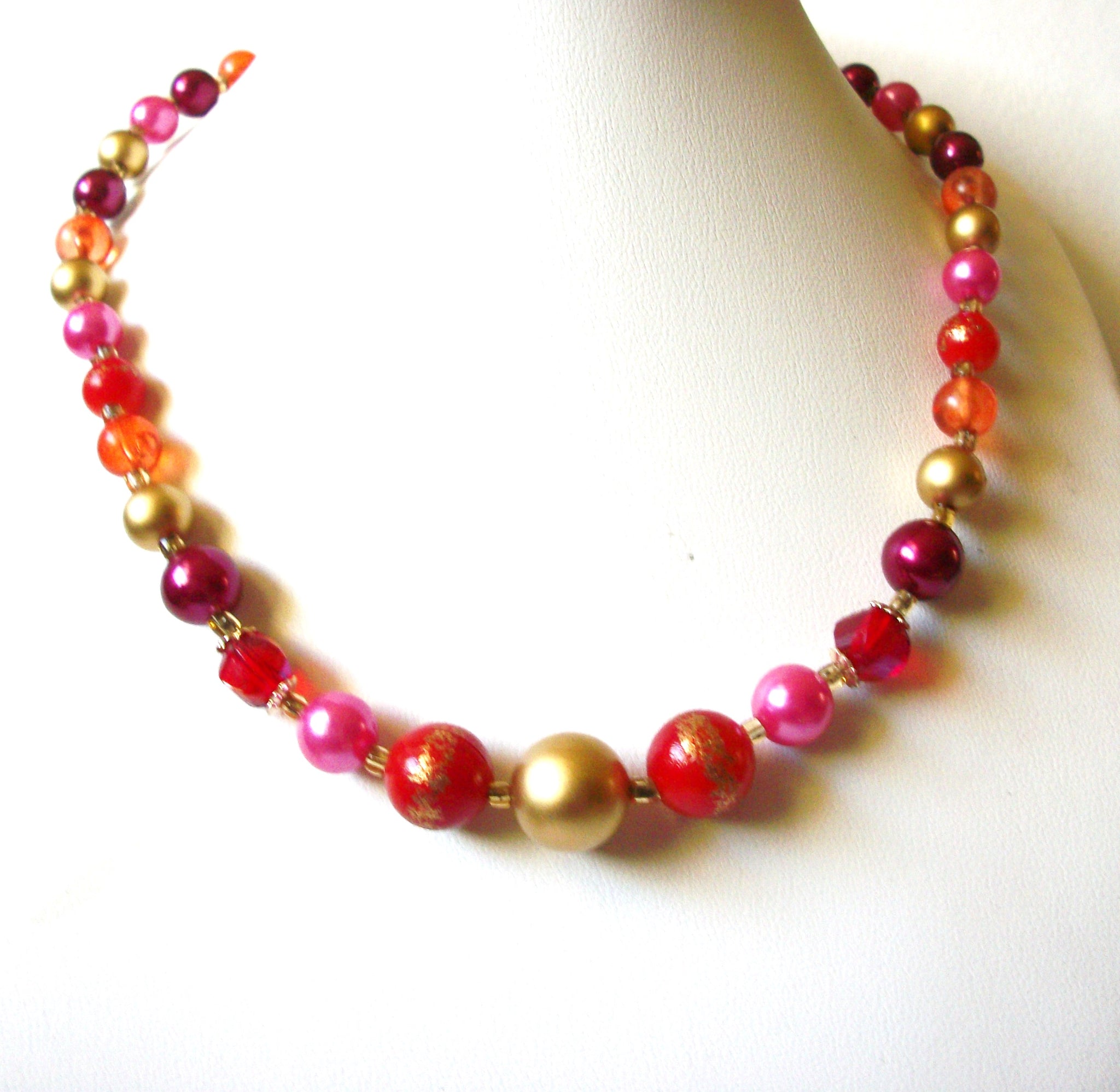 Vintage Red Gold Pink Glass Pearl Necklace 91920