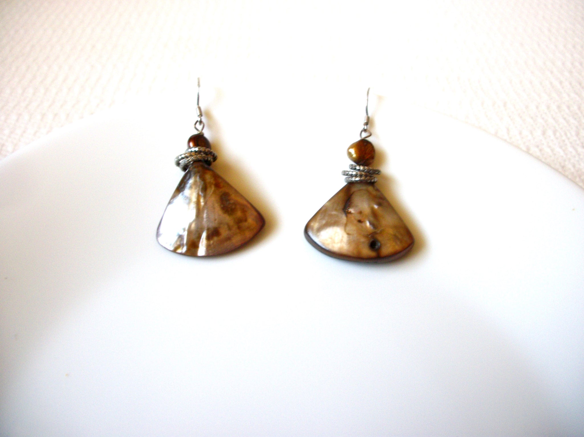 Vintage Brown Shell Earrings 92020