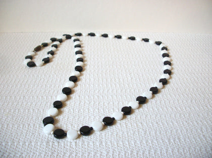 Retro Black White Glass Necklace 92120