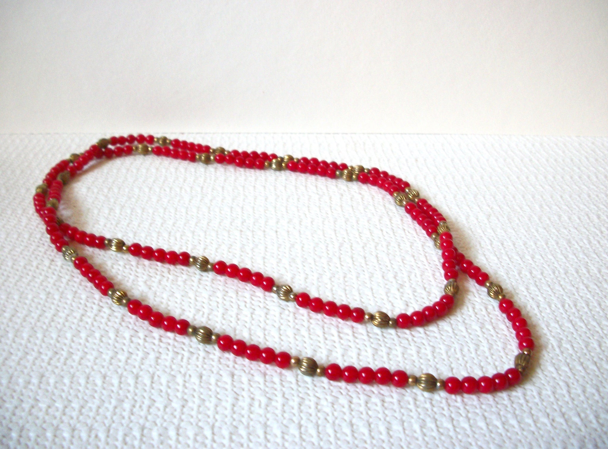 Vintage Red Czech Glass Gold Tone Beads Necklace 92220