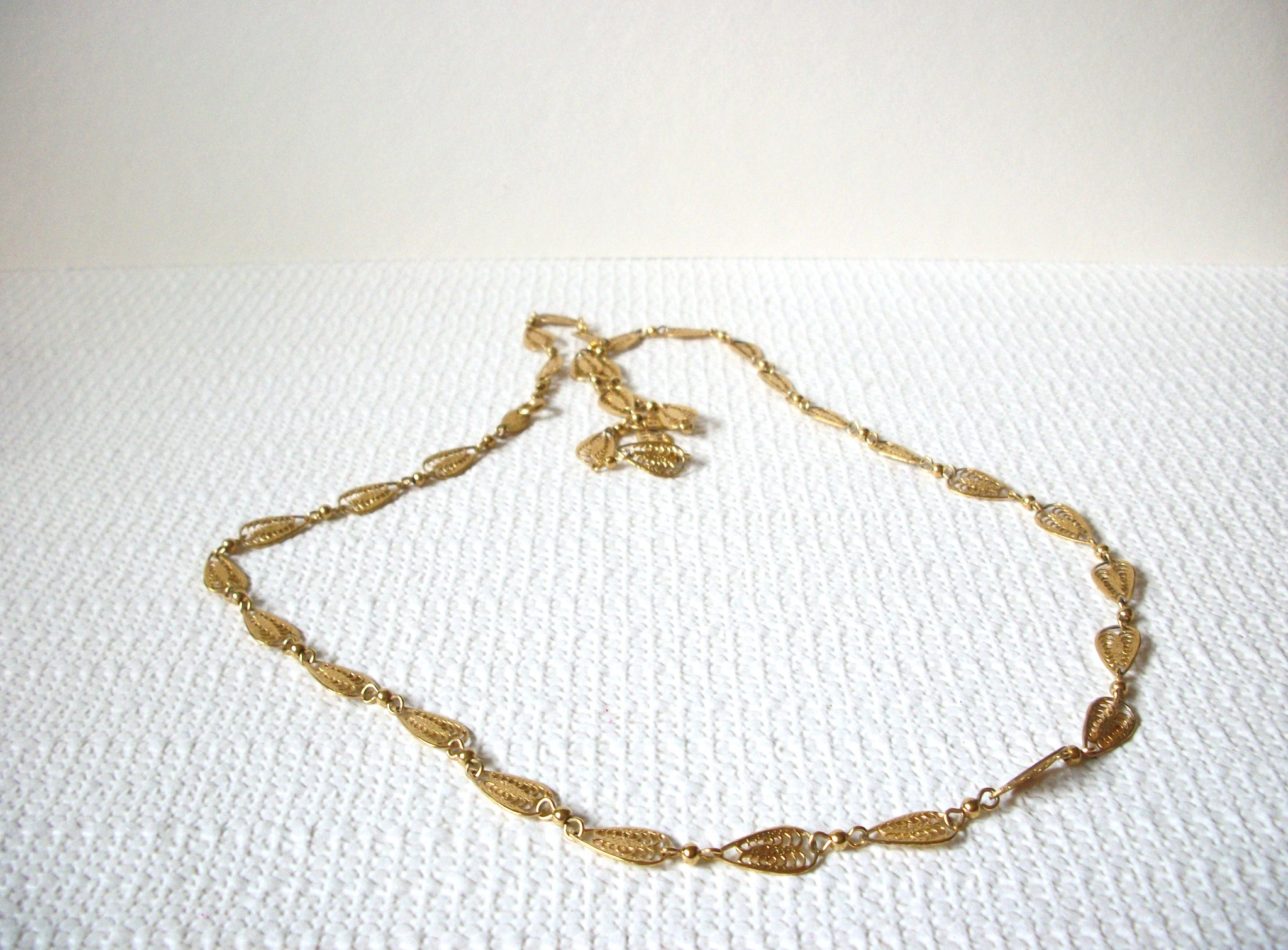 Vintage Gold Toned Filigree Necklace 92320