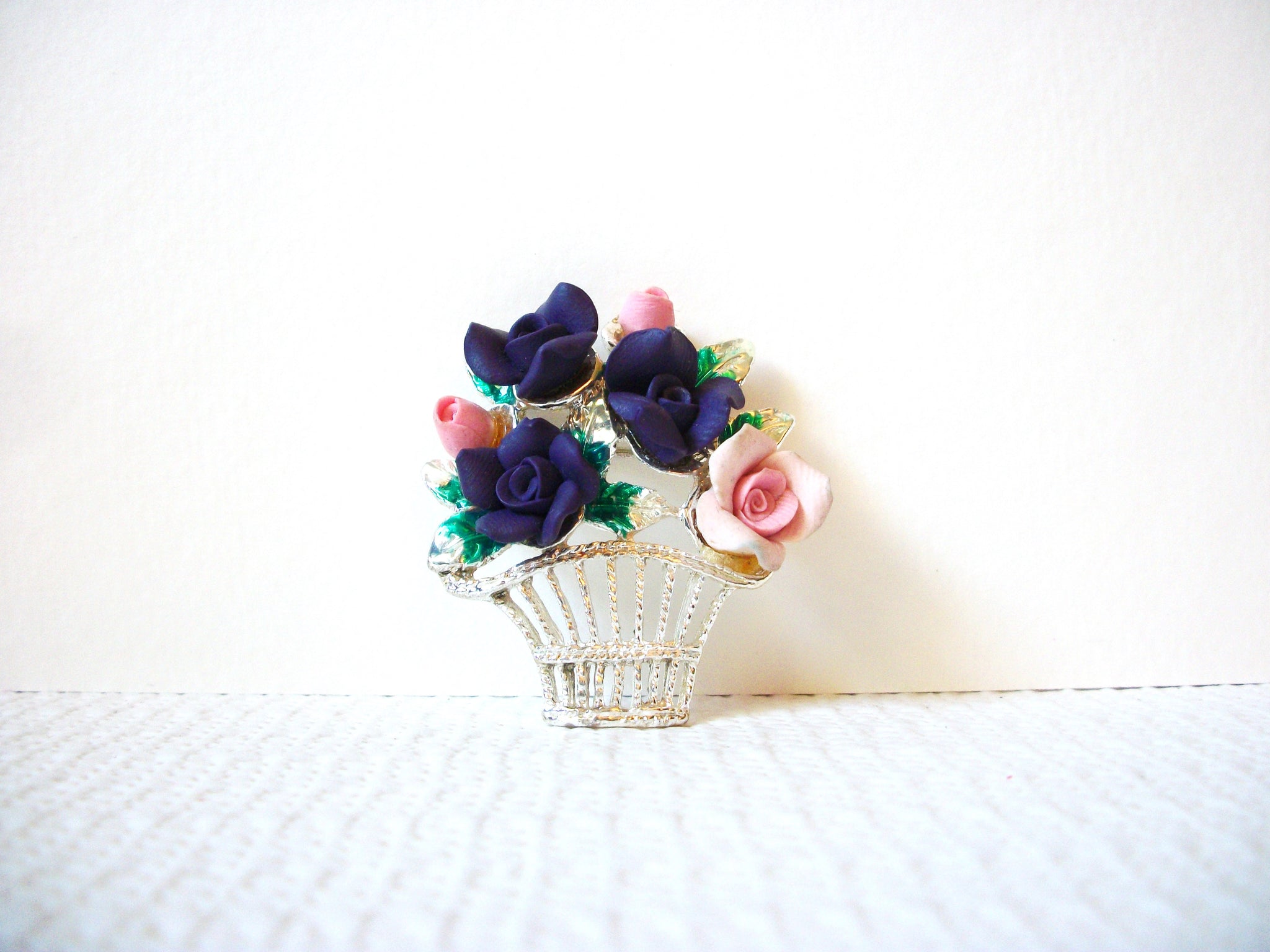 Vintage Flower Basket Brooch Pin 92320