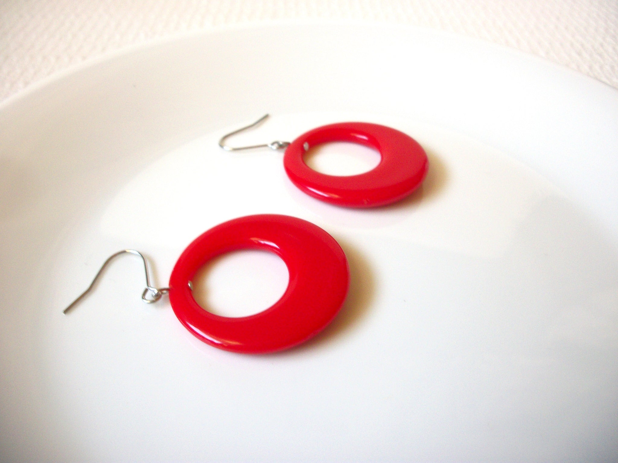 Retro Red Earrings 92320