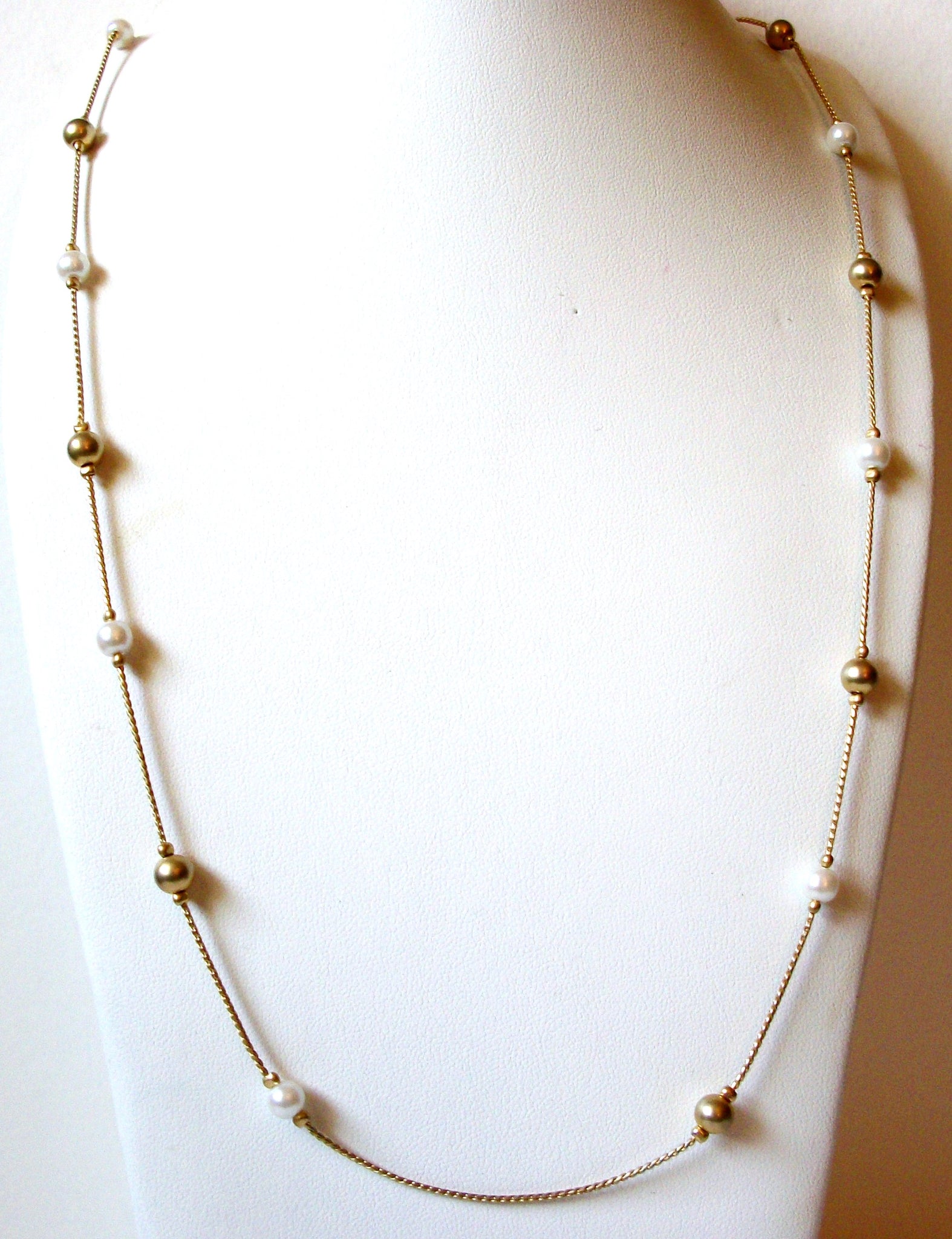 AK ANNE KLEIN Pearl Necklace 92220