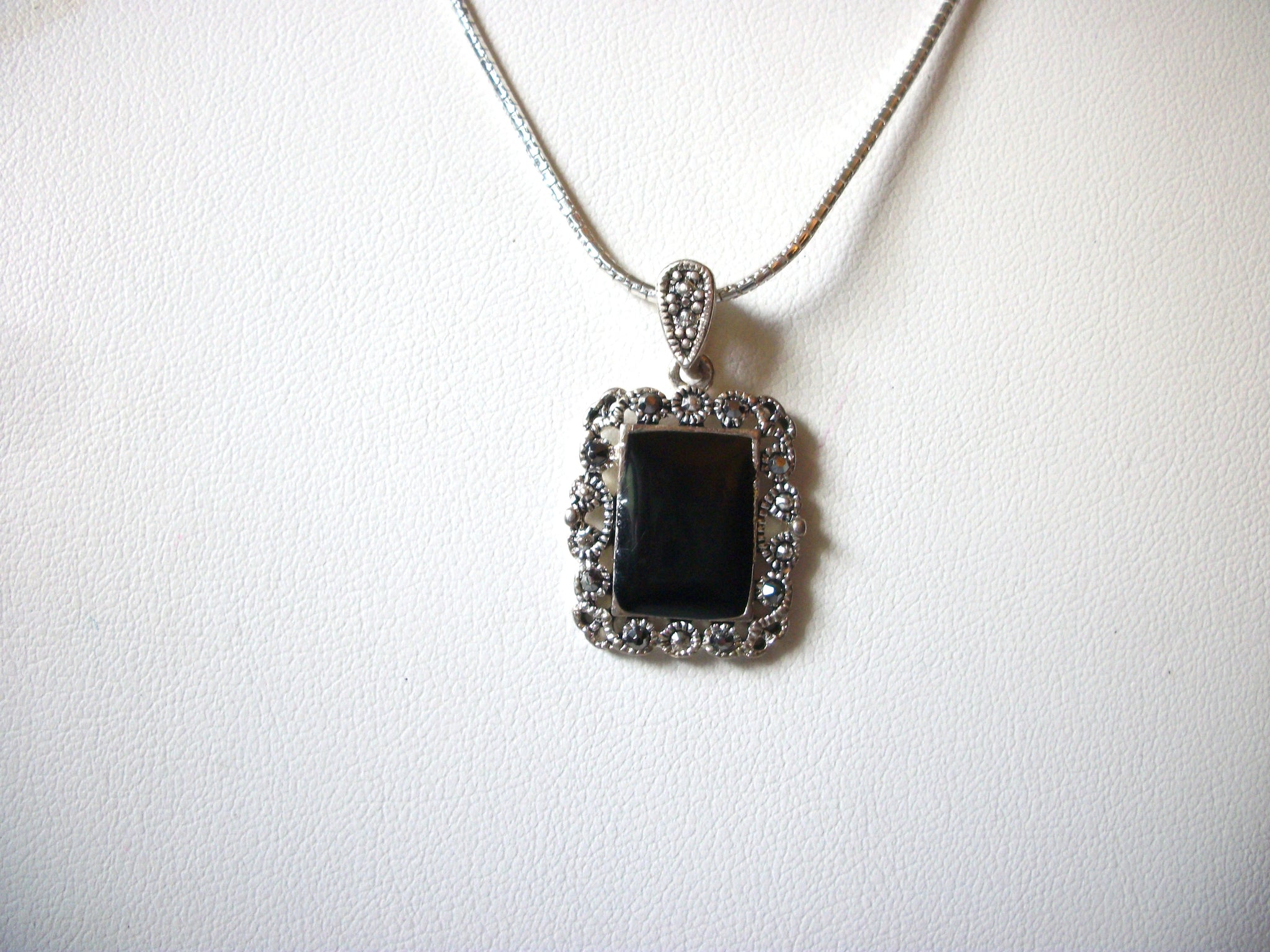 Retro Black Silver Necklace 92620