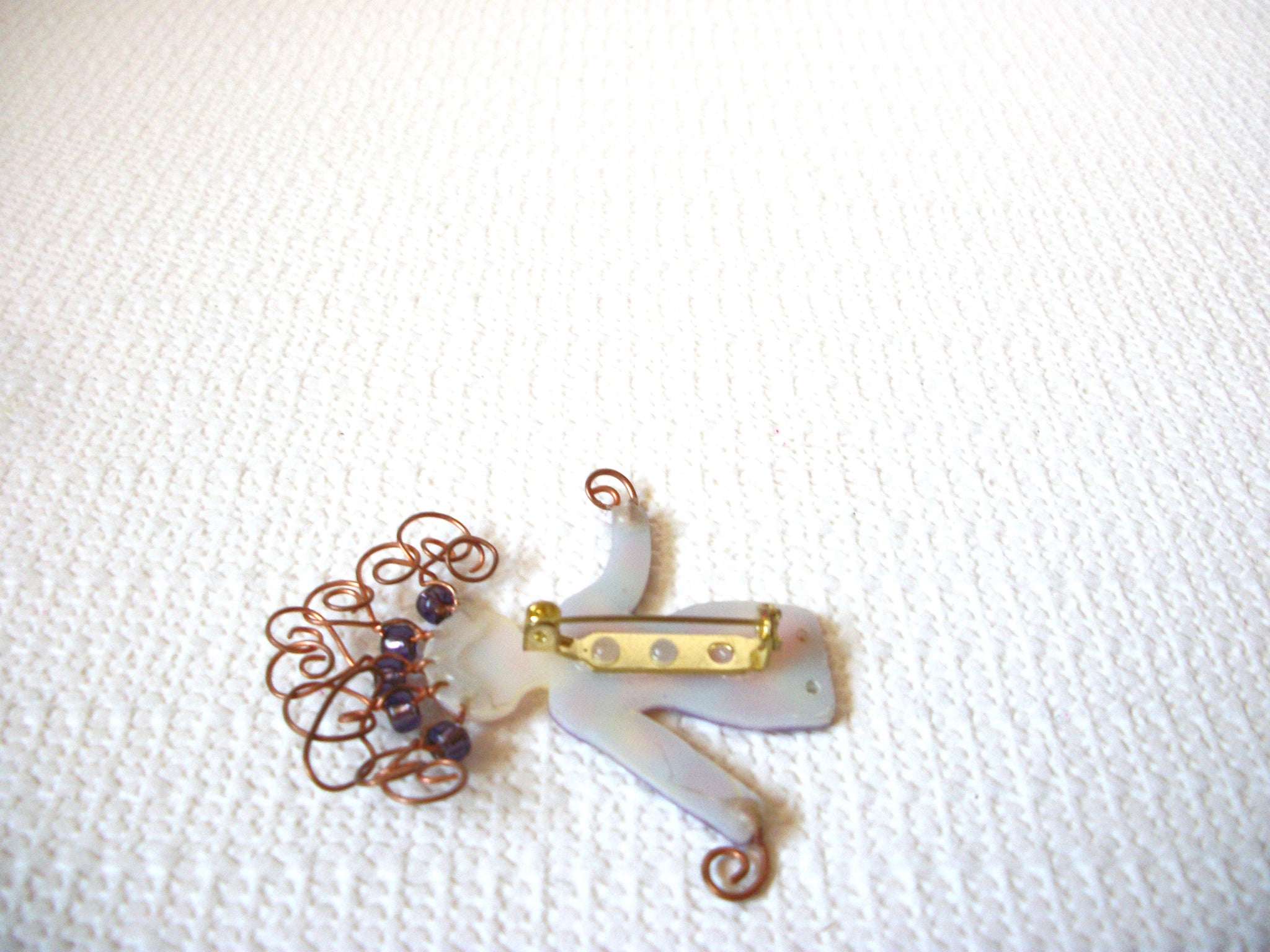 Retro Lady Hand Wired Brooch Pin 92620