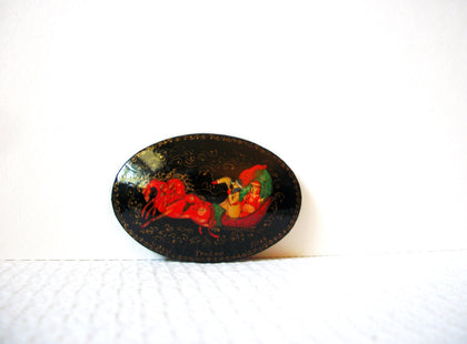 Vintage Russian Lacquered Wood Brooch Pin 92620