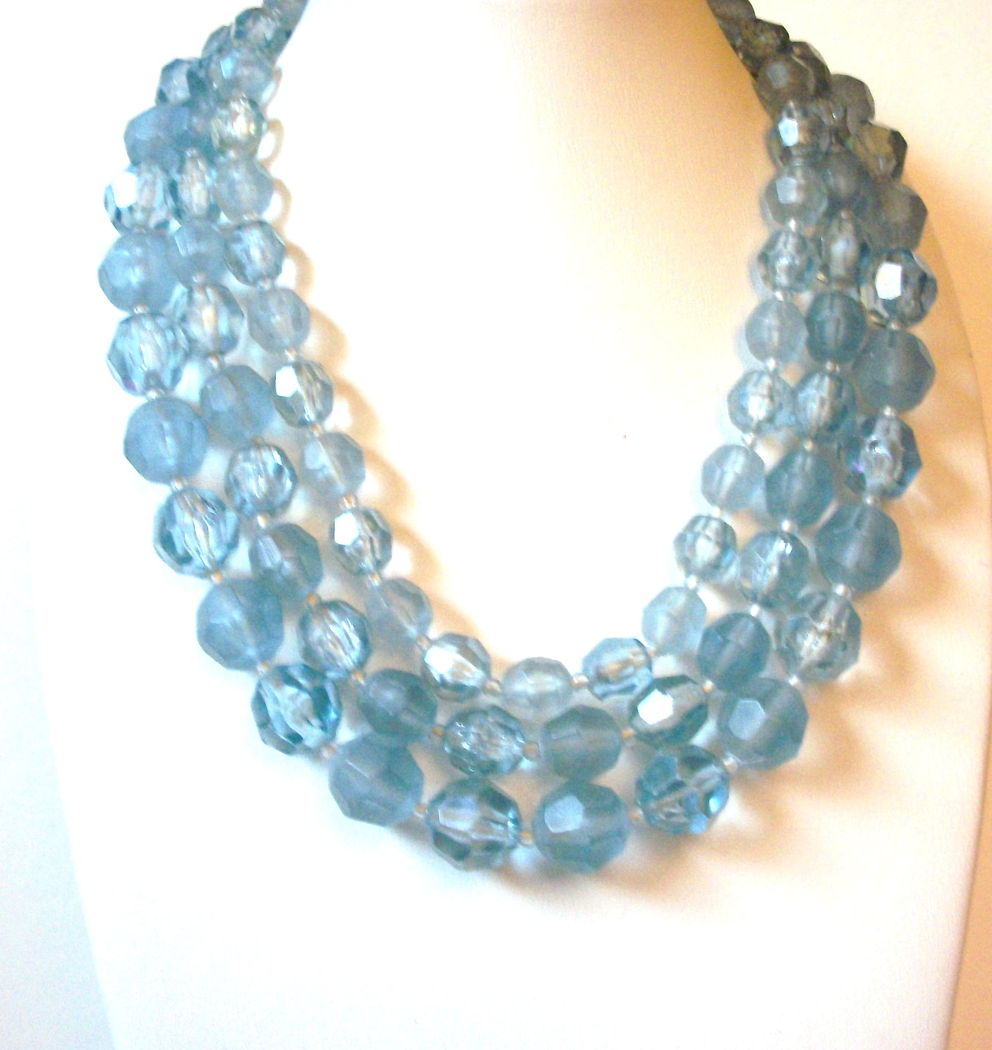 Vintage Icy Blue Necklace 92820