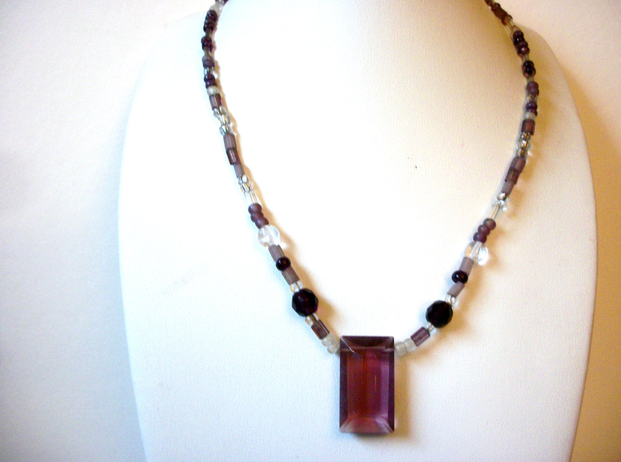 Vintage Plum Lilac Glass Necklace 92820