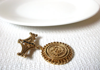 Vintage Royal Gold Toned Brooch Pin 100120