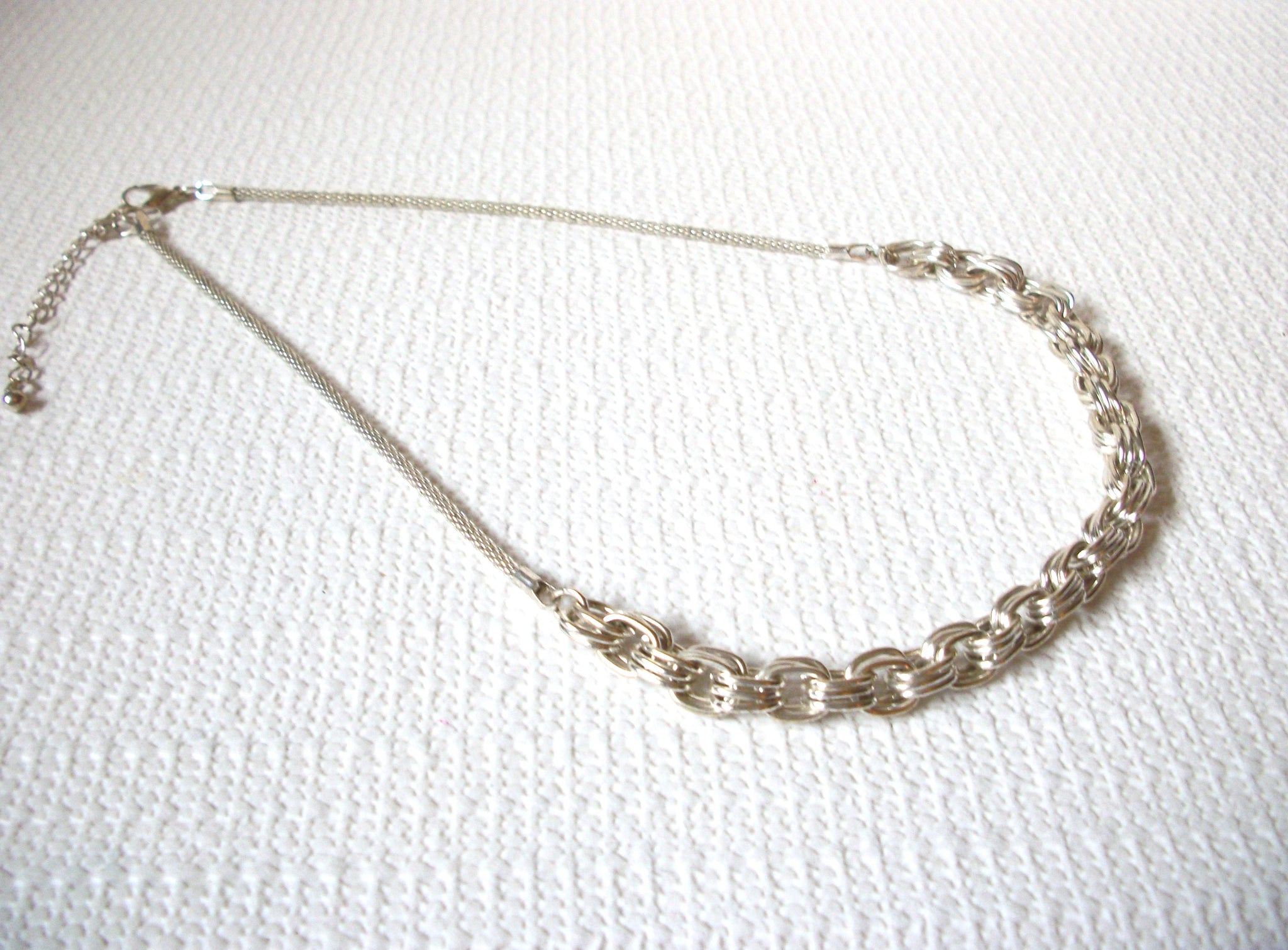 Vintage Silver Toned Links Necklace 100120