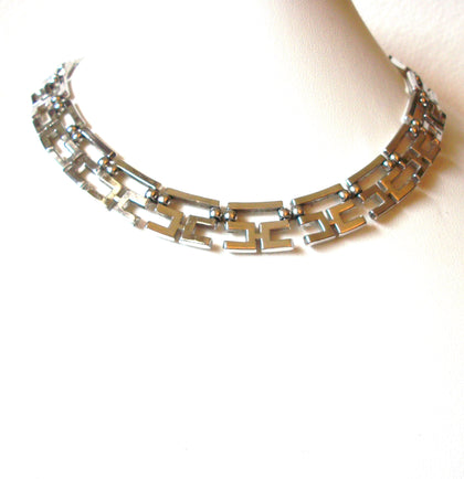 Retro Silver Toned Link Necklace 100120