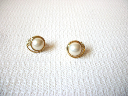 Vintage Glass Pearl Gold Toned Earrings 100220