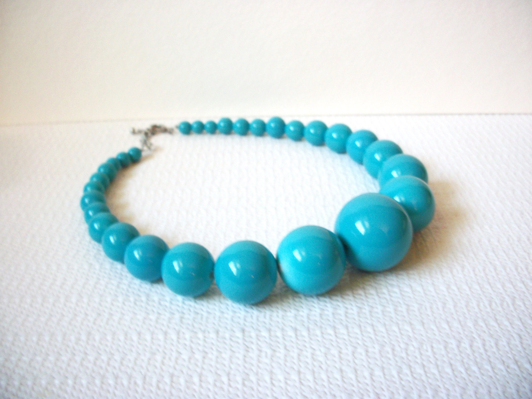 Retro Chunky Blue Necklace 100220