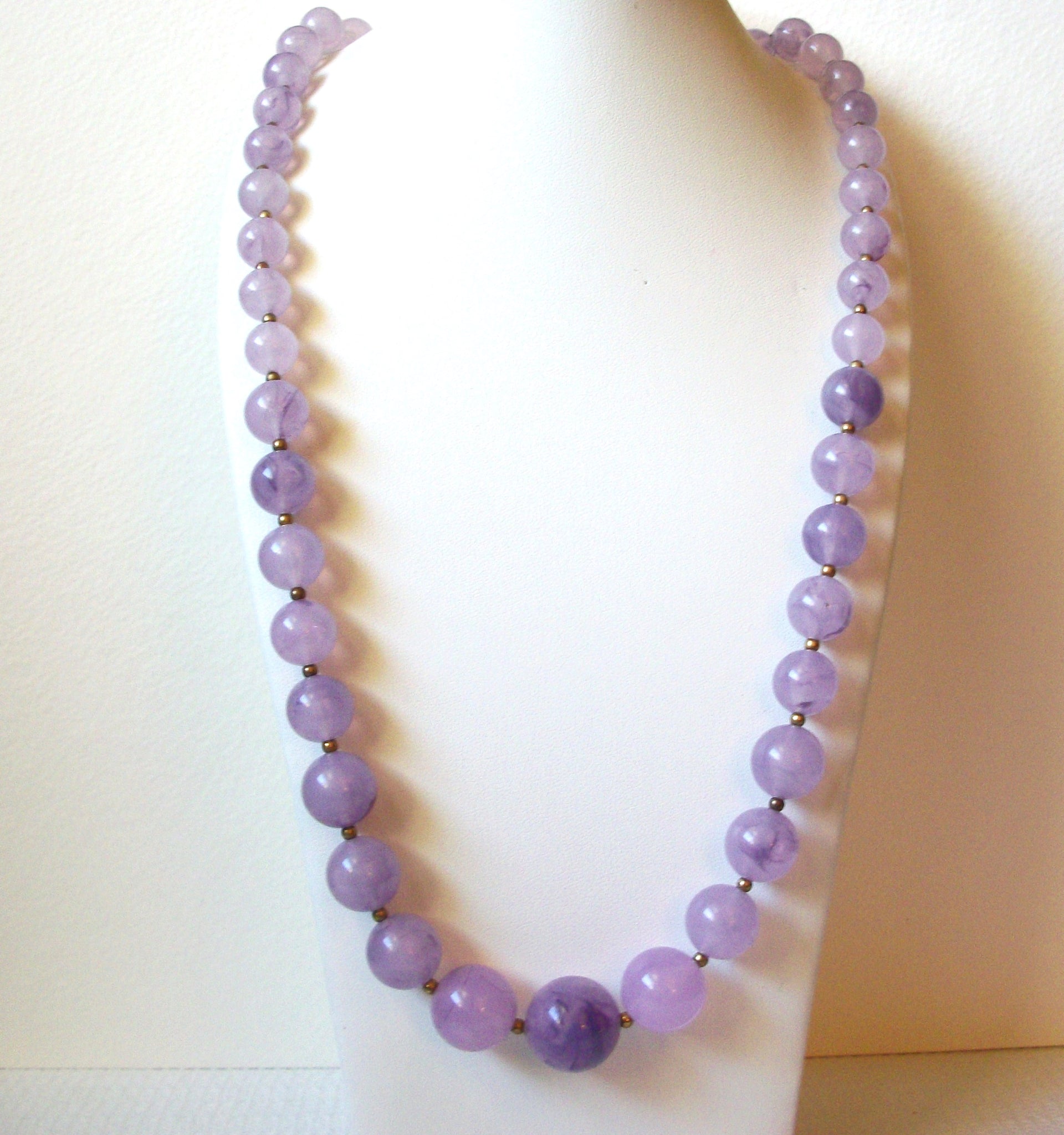 Vintage Lilac Lucite Necklace 100320