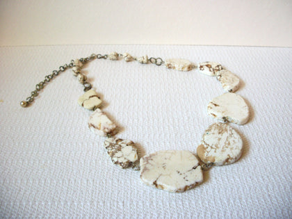 Vintage CHICO`s Creamy Tan Natural Magnesite Flat Stones Necklace 100620
