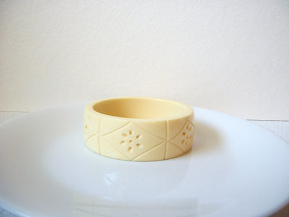 Retro Ivory Celluloid Bangle Bracelet 100620