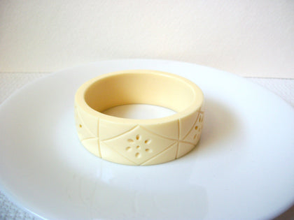 Retro Ivory Celluloid Bangle Bracelet 100620
