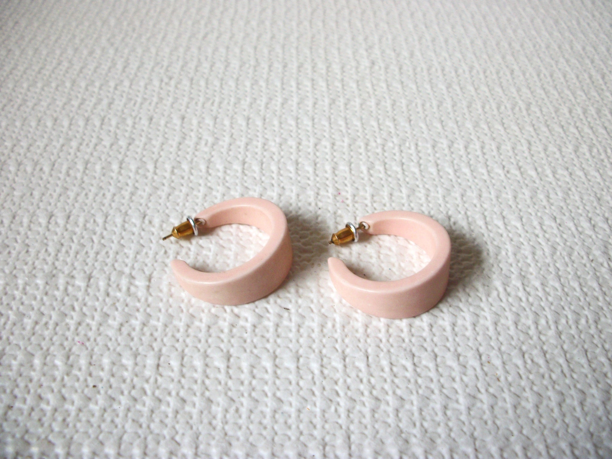 Retro Pastel Pink Hoop Earrings 100820