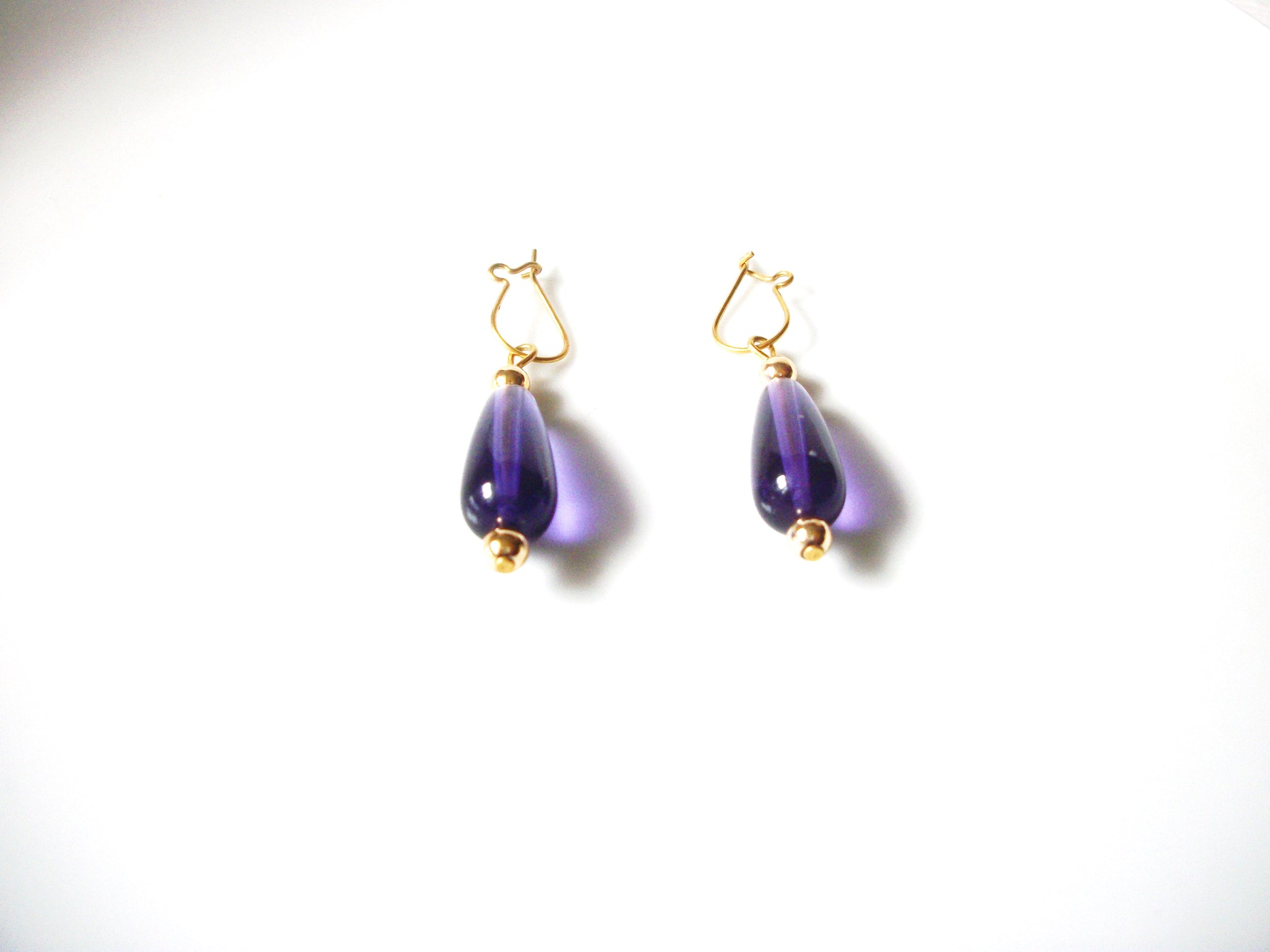 Retro Purple Lucite Dangle Earrings 92816