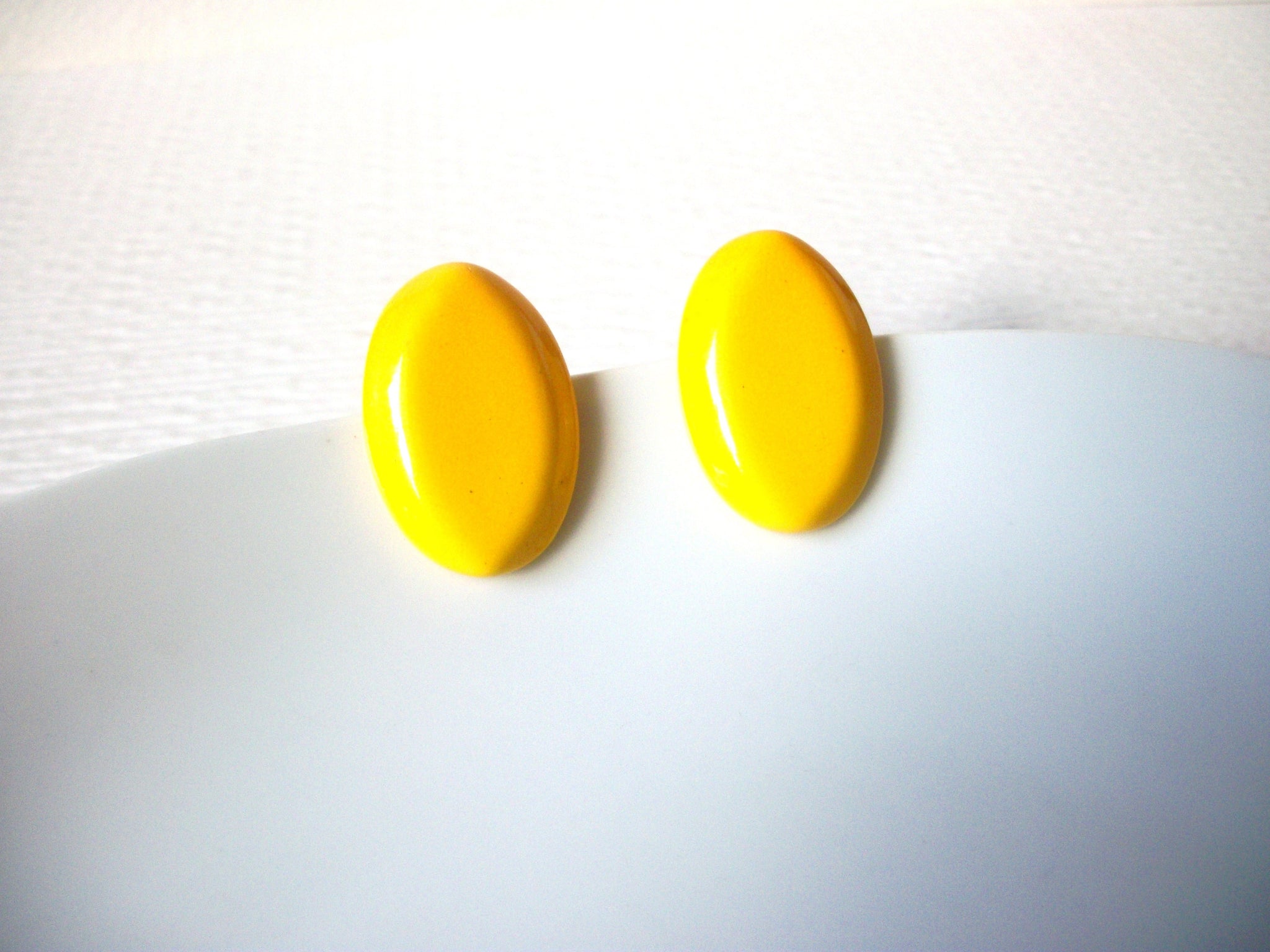 Retro Bright Yellow Old Plastic Earrings 82217