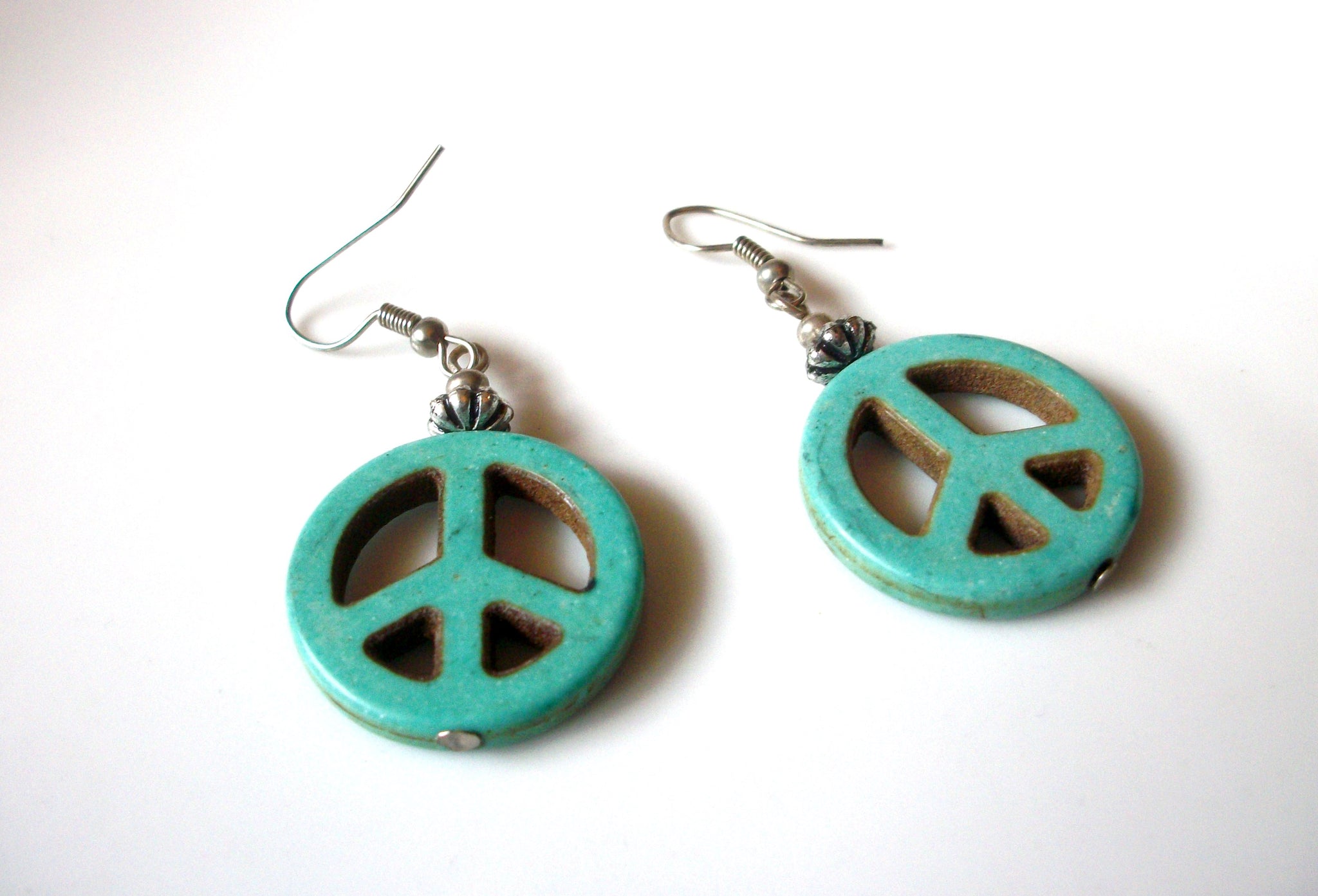 Retro Turquoise Blue PEACE Pottery Dangle Earrings 92517