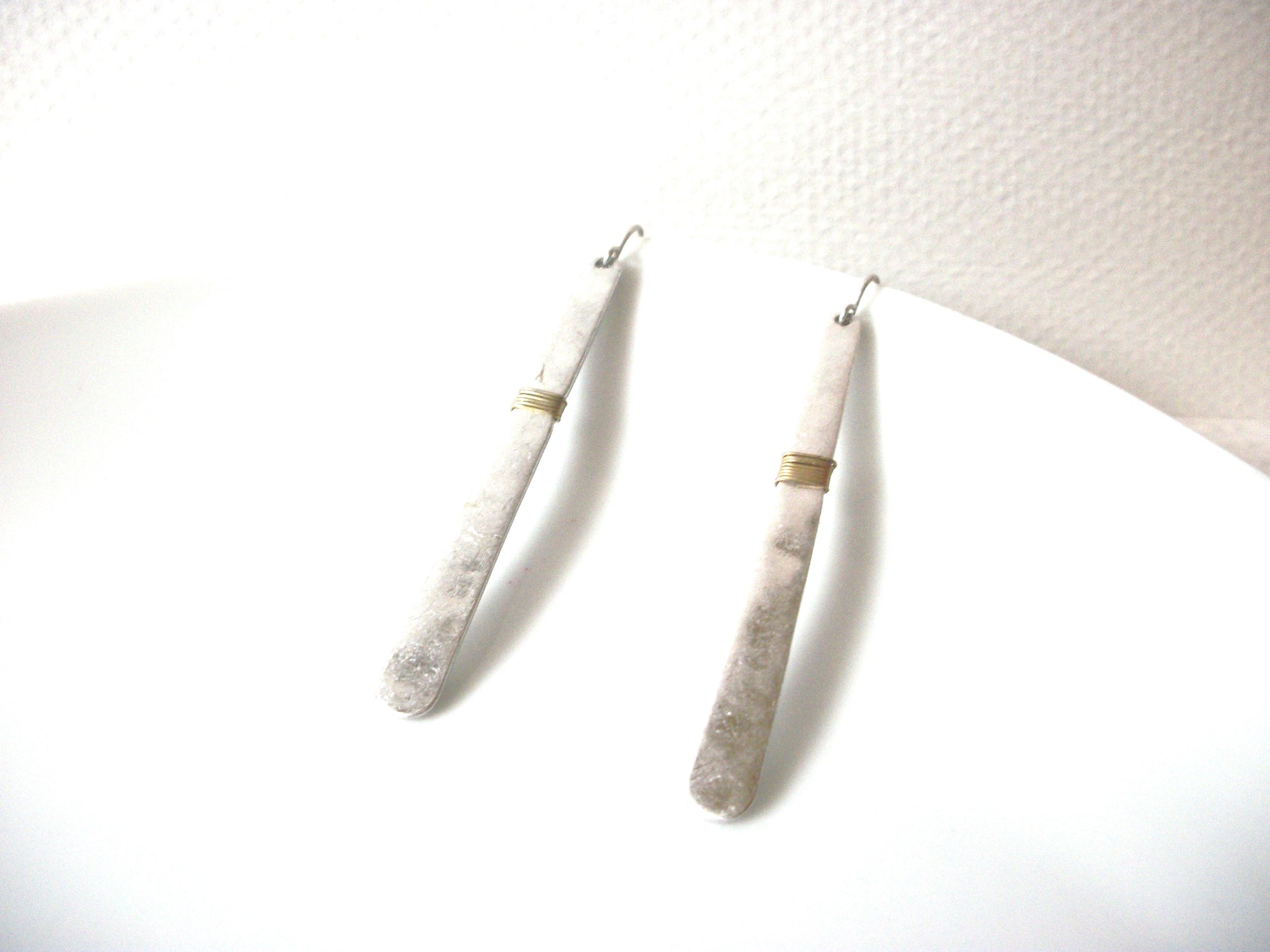 Vintage Ethnic Thin Long Silver Gold Toned Earrings 80417