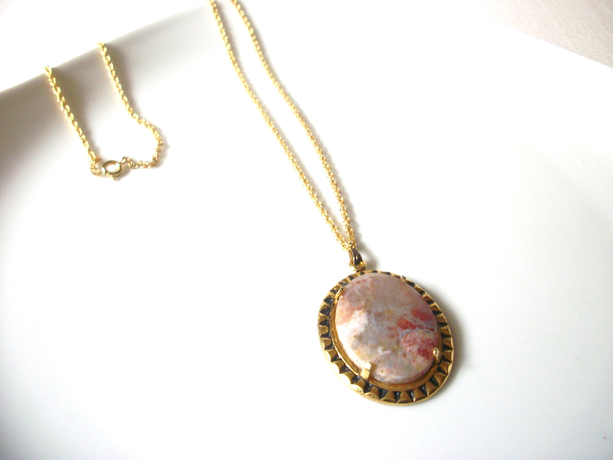 Romantic Gold Toned Limoge Glass Pendant Necklace 91617